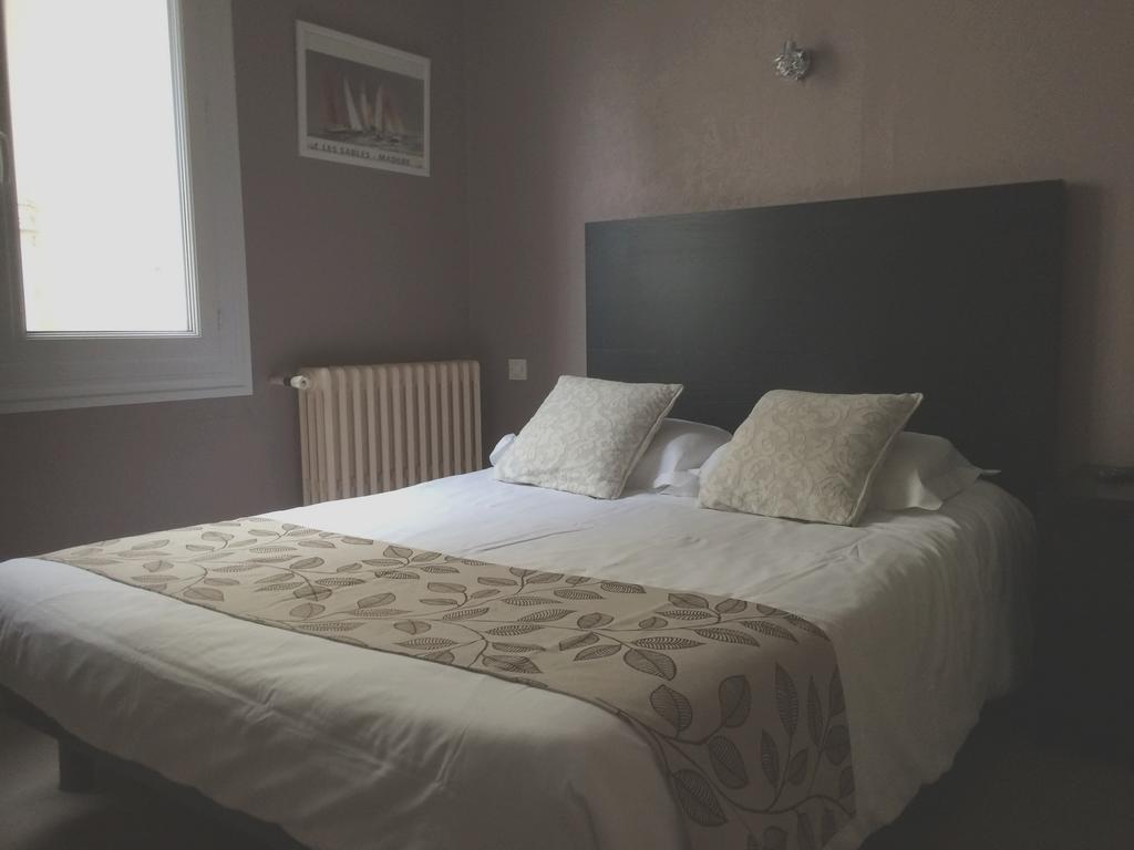 Hotel Les Voyageurs Les Sables-dʼOlonne 객실 사진