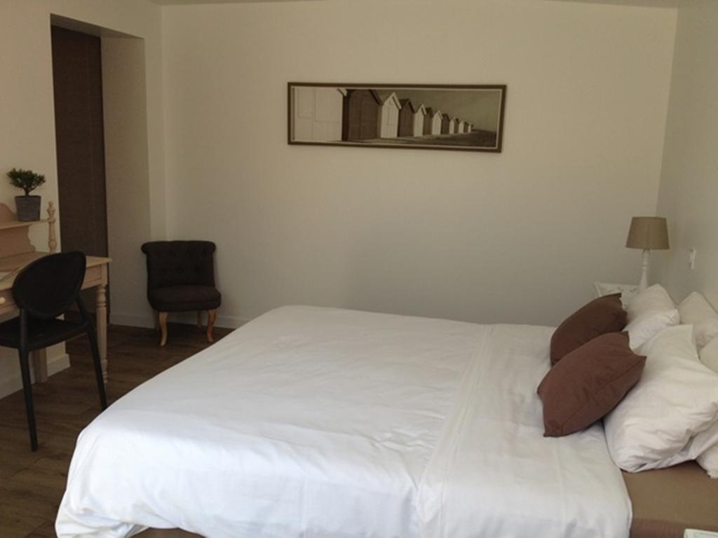 Hotel Les Voyageurs Les Sables-dʼOlonne 객실 사진